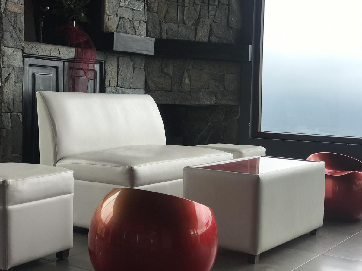 Hotel Casa Miravalle Antigua ภายนอก รูปภาพ